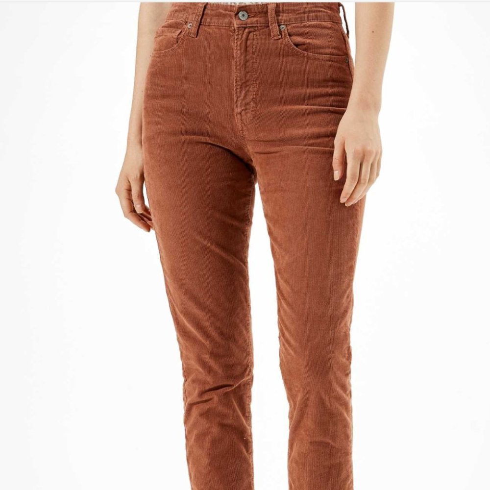 Women's American Eagle Corduroy Capri Pants: Size 4 Short